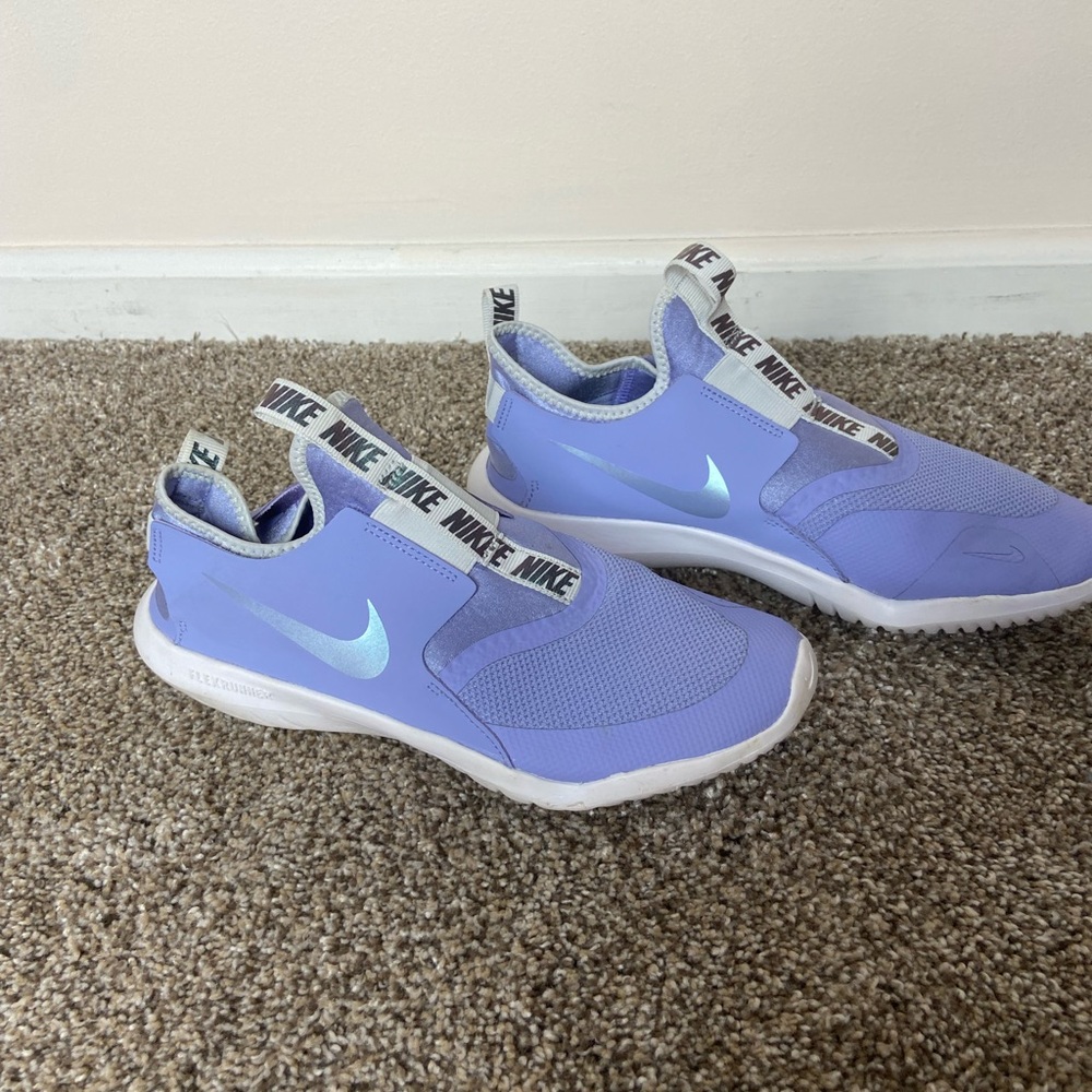 Nike Slide on Tennis Shoes